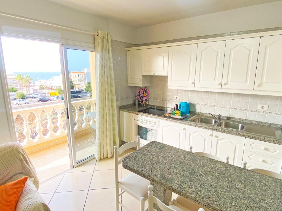 Grande Appartamento Tenerife Los Abrigos Exterior photo
